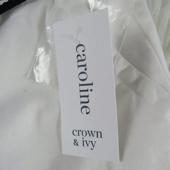 NWT - Women's Classic Fit Belted Shorts - Picture 3 of 8